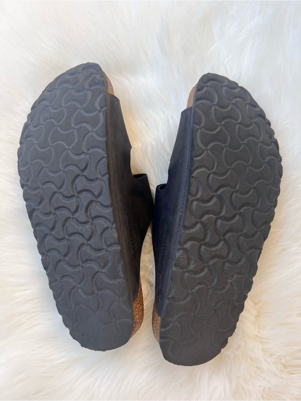 Birkenstock Arizona Women's Sandals 
Sz 39 US 8 - 8.5  Black - Picture 12 of 14